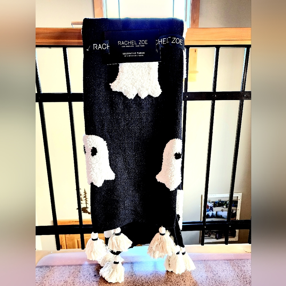 NWT Rachel Zoe Ghost Throw Blanket Viral Ghost Blanket Sherpa Ghost Throw